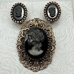 Vintage 1950's Unique Black Cameo Set Brooch(pendant) , earrings #416